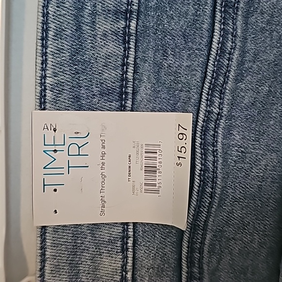 NWT Time & Tru Jeans - Picture 4 of 4